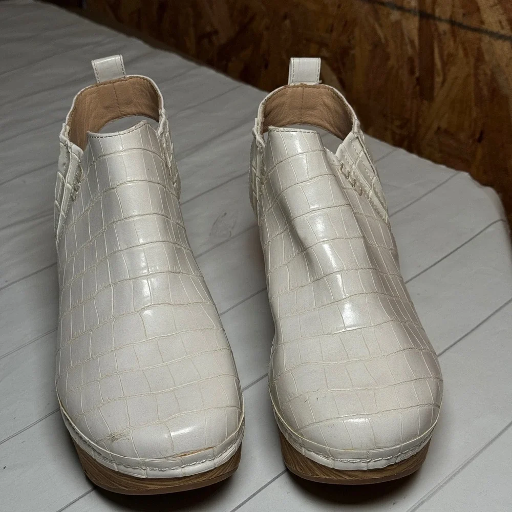 Yellow Box Ivory Wedges Closed Toe Platform Clogs Boho Disco Spring Summer US 9